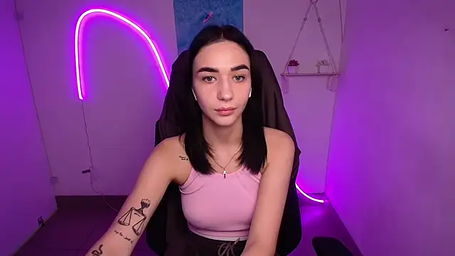 Bella Night4 online show from 6, 11, 2025