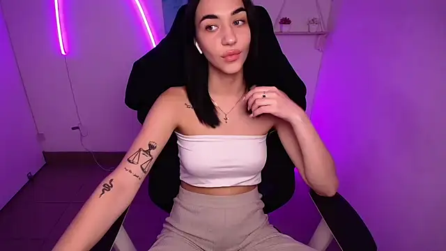 Bella Night4 online show from 1, 11, 2025