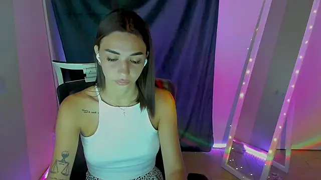 Snapshot of Bella_Night4 chatting on 2, 7, 2026 Bella Night4 online show from 2, 7, 2026