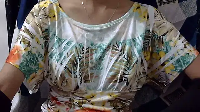 Snapshot of Riva_arora01 chatting on 31, 5, 2026 Riva arora01 online show from 31, 5, 2026