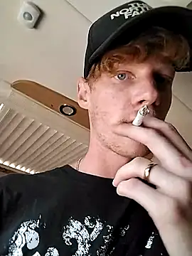 Snapshot of KittyXgoodass chatting on 4, 10, 2025 KittyXgoodass online show from 4, 10, 2025