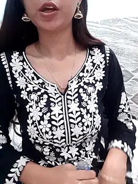 Snapshot of siya_rani67 chatting on 22, 11, 2025 siya rani67 online show from 22, 11, 2025