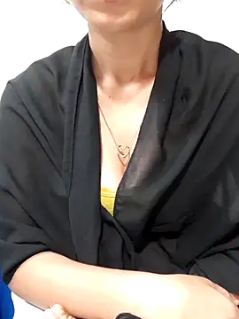 Snapshot of siya_rani67 chatting on 31, 10, 2025 siya rani67 online show from 31, 10, 2025