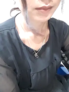 Snapshot of siya_rani67 chatting on 8, 10, 2025 siya rani67 online show from 8, 10, 2025