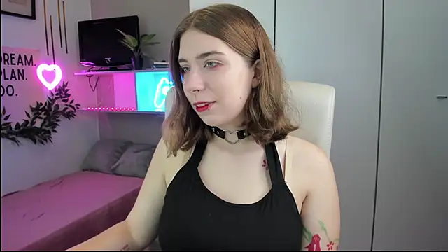 Snapshot of DianaGalaxy chatting on 21, 9, 2025 DianaGalaxy online show from 21, 9, 2025