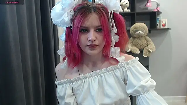 Snapshot of __Elina__ chatting on 10, 11, 2025 Elina online show from 10, 11, 2025