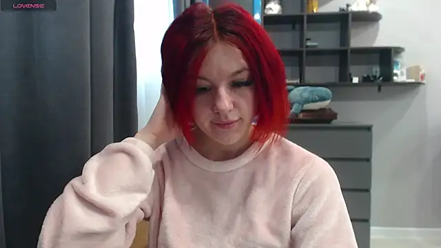 Snapshot of __Elina__ chatting on 14, 10, 2025 Elina online show from 14, 10, 2025