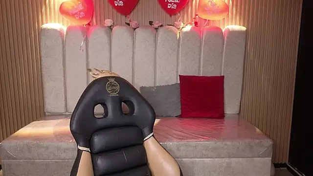  Mia Evans 1 online show from 17, 2, 2026