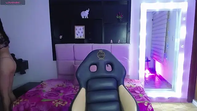  Mia Evans 1 online show from 15, 11, 2025