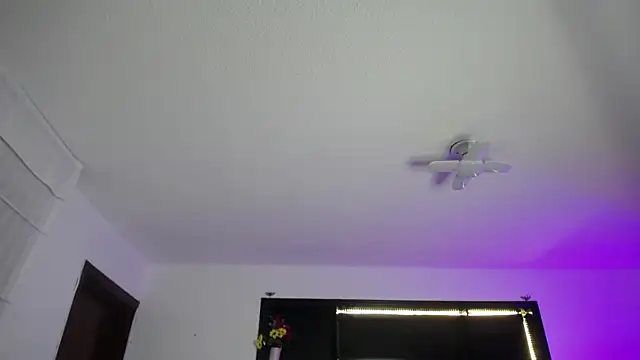  Charlotte Collins  online show from 18, 4, 2026