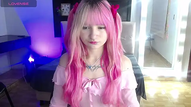 Snapshot of _Charlotte_Collins_ chatting on 1, 7, 2026 Charlotte Collins online show from 1, 7, 2026