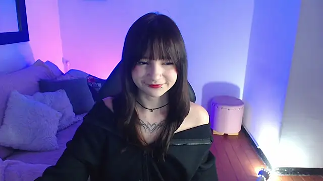  Charlotte Collins  online show from 19, 12, 2025