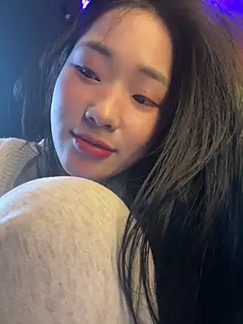 LylyBaby1888 online show from 5, 1, 2026