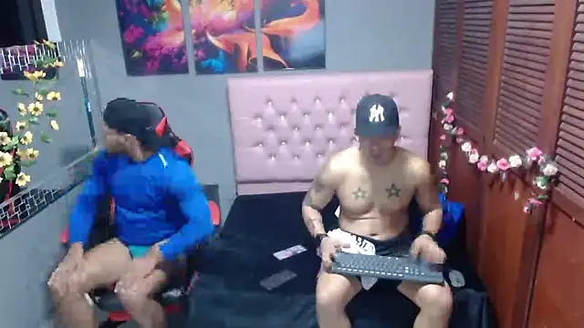 Snapshot of AngelAndChris chatting on 20, 9, 2025 AngelAndChris online show from 20, 9, 2025