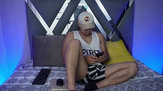 massimo vidal  online show from 8, 10, 2025