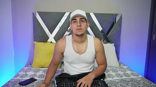 massimo vidal  online show from 7, 10, 2025