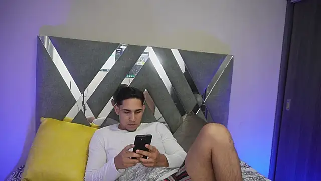 massimo vidal  online show from 3, 10, 2025