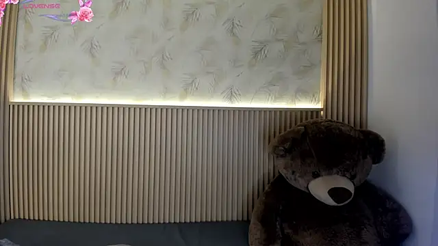 Snapshot of Liss-Reyes chatting on 17, 6, 2026 Liss-Reyes online show from 17, 6, 2026