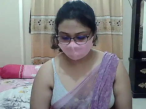 Snapshot of Elena_cruz5 chatting on 1, 11, 2025 Elena cruz5 online show from 1, 11, 2025