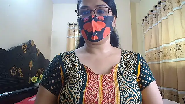 Snapshot of Elena_cruz5 chatting on 10, 7, 2026 Elena cruz5 online show from 10, 7, 2026