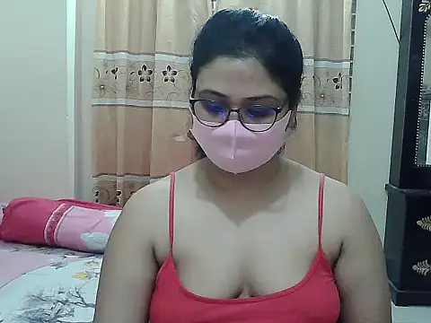 Snapshot of Elena_cruz5 chatting on 9, 11, 2025 Elena cruz5 online show from 9, 11, 2025