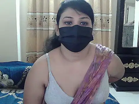 Snapshot of Elena_cruz5 chatting on 23, 10, 2025 Elena cruz5 online show from 23, 10, 2025