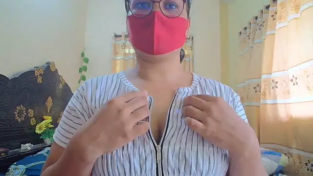 Elena cruz5 online show from 17, 4, 2026