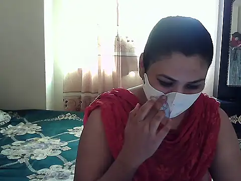 Snapshot of Elena_cruz5 chatting on 13, 10, 2025 Elena cruz5 online show from 13, 10, 2025