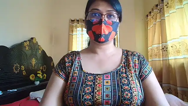 Snapshot of Elena_cruz5 chatting on 7, 7, 2026 Elena cruz5 online show from 7, 7, 2026