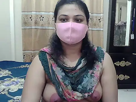 Snapshot of Elena_cruz5 chatting on 19, 10, 2025 Elena cruz5 online show from 19, 10, 2025