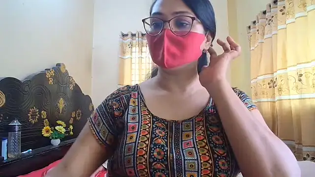 Snapshot of Elena_cruz5 chatting on 19, 6, 2026 Elena cruz5 online show from 19, 6, 2026