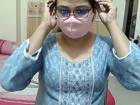 Snapshot of Elena_cruz5 chatting on 29, 11, 2025 Elena cruz5 online show from 29, 11, 2025