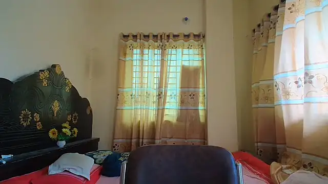 Snapshot of Elena_cruz5 chatting on 5, 7, 2026 Elena cruz5 online show from 5, 7, 2026