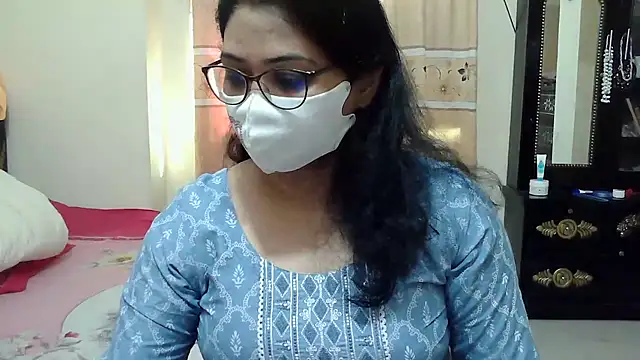 Snapshot of Elena_cruz5 chatting on 20, 11, 2025 Elena cruz5 online show from 20, 11, 2025