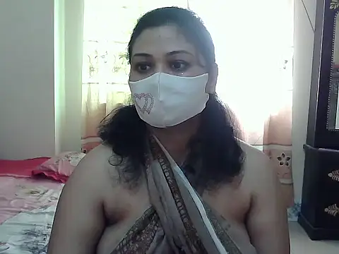 Snapshot of Elena_cruz5 chatting on 5, 11, 2025 Elena cruz5 online show from 5, 11, 2025