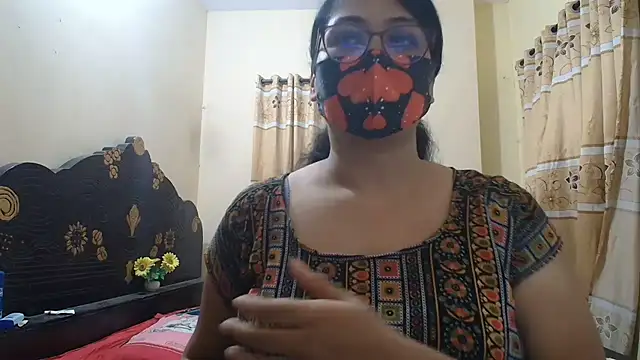Snapshot of Elena_cruz5 chatting on 7, 7, 2026 Elena cruz5 online show from 7, 7, 2026