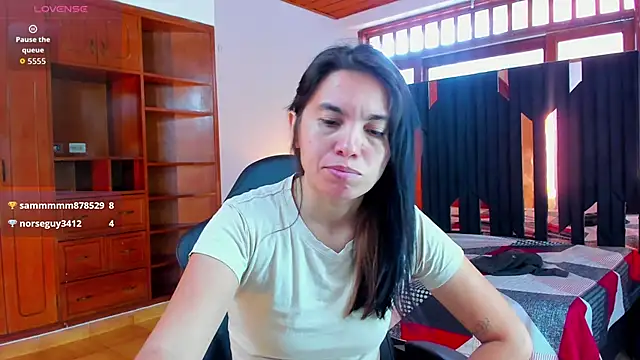 Sofyy Lover online show from 1, 10, 2025