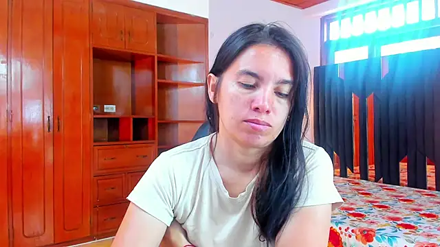 Sofyy Lover online show from 6, 10, 2025