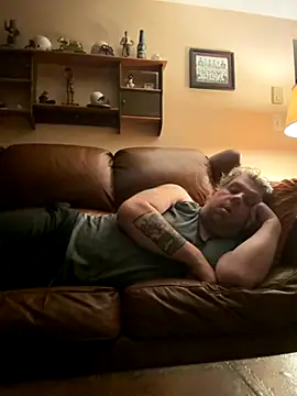 Stephanie1984 online show from 10, 10, 2025