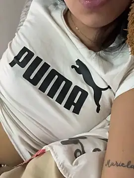 lulizoee online show from 7, 4, 2026