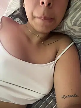 lulizoee online show from 25, 2, 2026