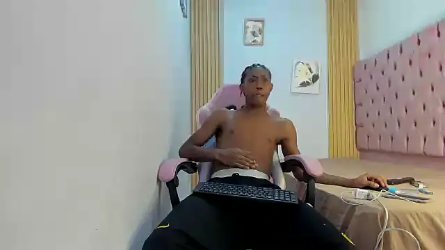 Jax Maliq online show from 4, 11, 2025