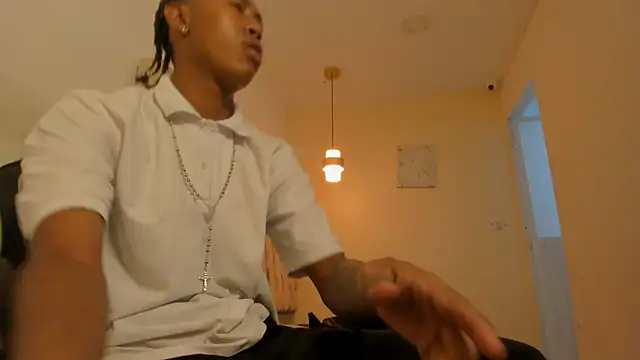 Jax Maliq online show from 8, 11, 2025