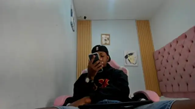 Jax Maliq online show from 15, 10, 2025