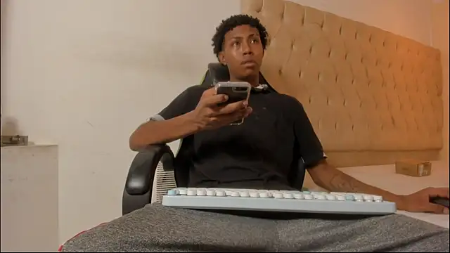 Jax Maliq online show from 27, 11, 2025