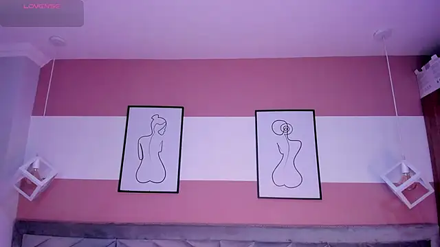 Snapshot of Mia_Valentine_ chatting on 26, 11, 2025 Mia Valentine online show from 26, 11, 2025