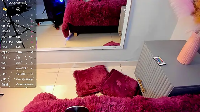 Mia Valentine  online show from 9, 1, 2026