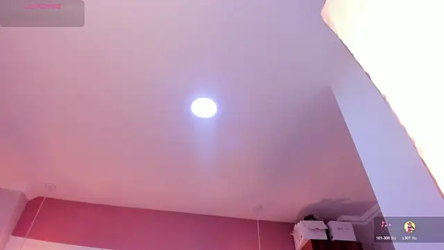 Snapshot of Mia_Valentine_ chatting on 17, 11, 2025 Mia Valentine online show from 17, 11, 2025