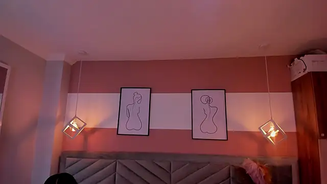 Snapshot of Mia_Valentine_ chatting on 27, 11, 2025 Mia Valentine online show from 27, 11, 2025