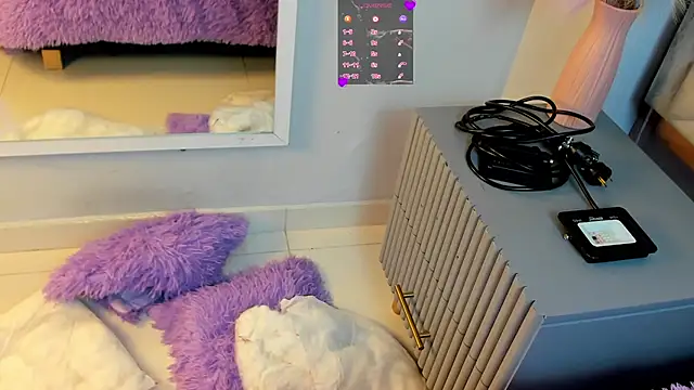 Mia Valentine  online show from 9, 3, 2026